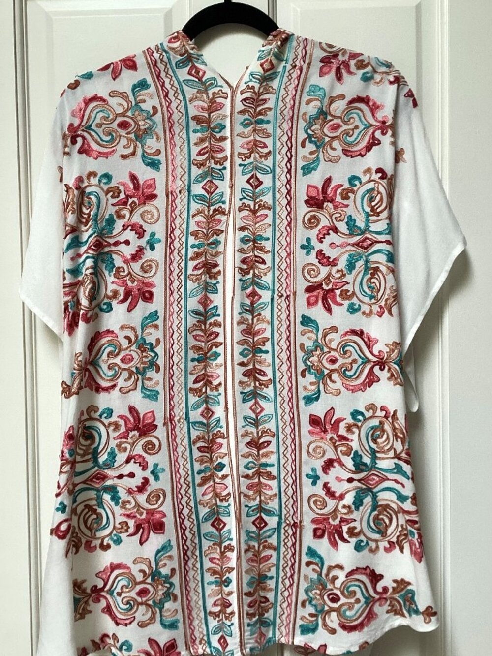 Umgee blue, red and white embroidered vest, caftan, top, one size - Picture 2 of 6